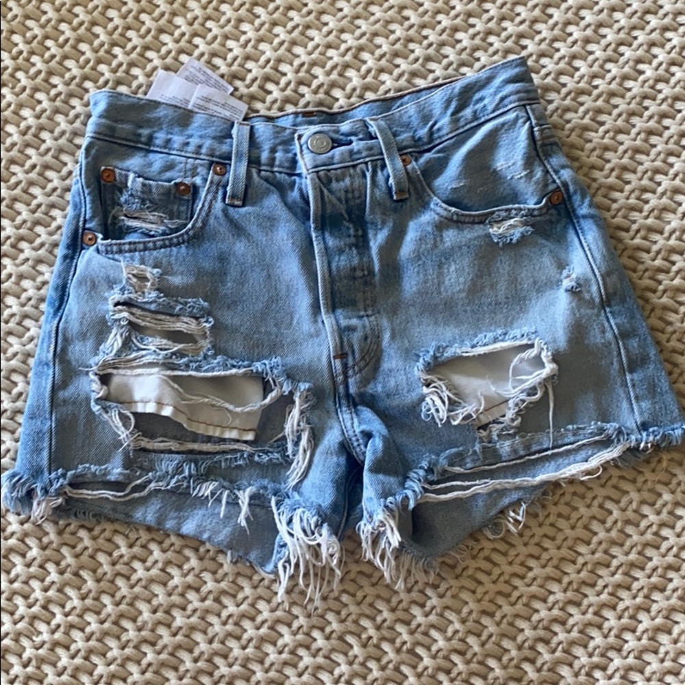 Levi high rise short